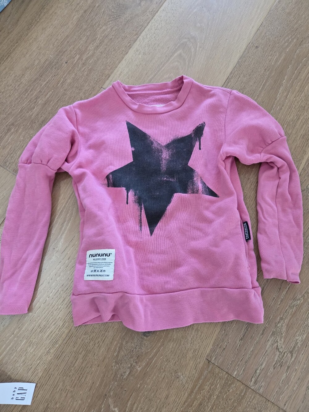 nununu Pink Pullover with Black Star Graphic